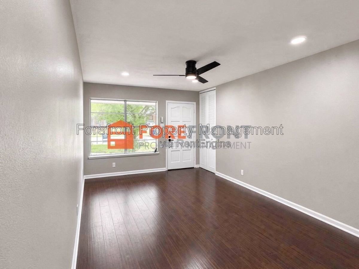5346 San Benito Dr - Photo 7 of 10