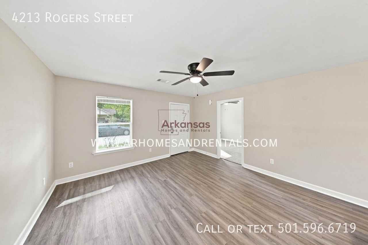 4213 Rogers St - Photo 2 of 13