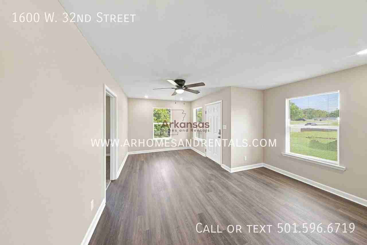 1600 W 32nd St - Photo 2 of 15