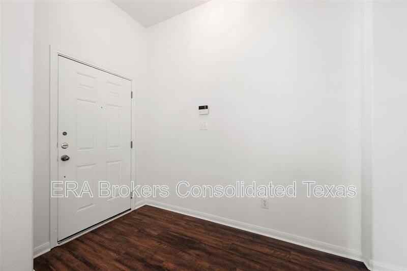 18513 Silent Water Way - Photo 3 of 40