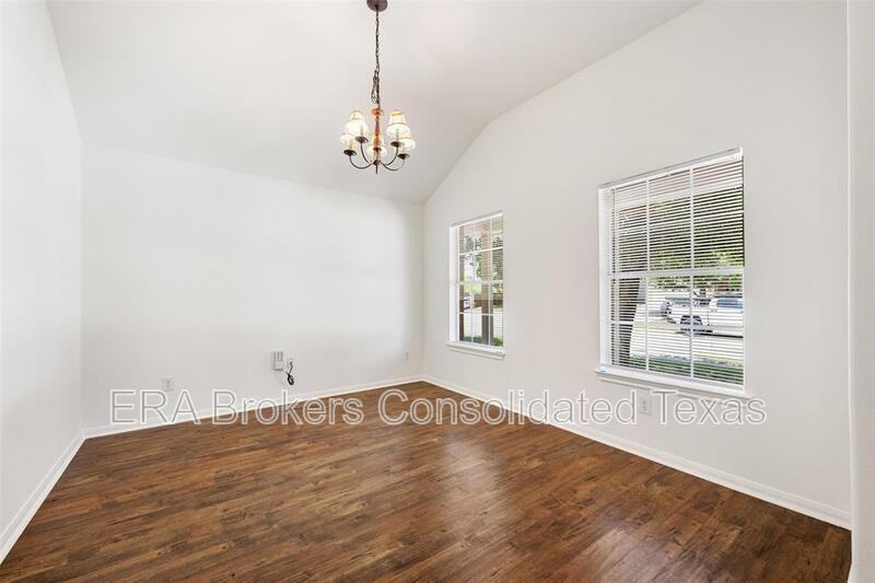 18513 Silent Water Way - Photo 5 of 40