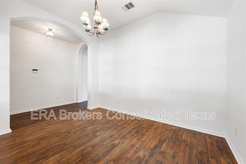 18513 Silent Water Way - Photo 7 of 40
