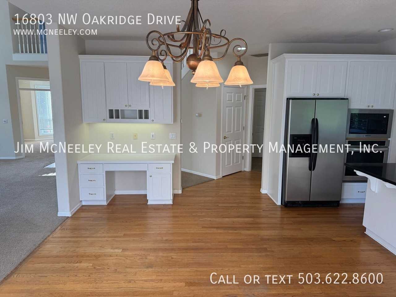 16803 Nw Oakridge Dr - Photo 4 of 27