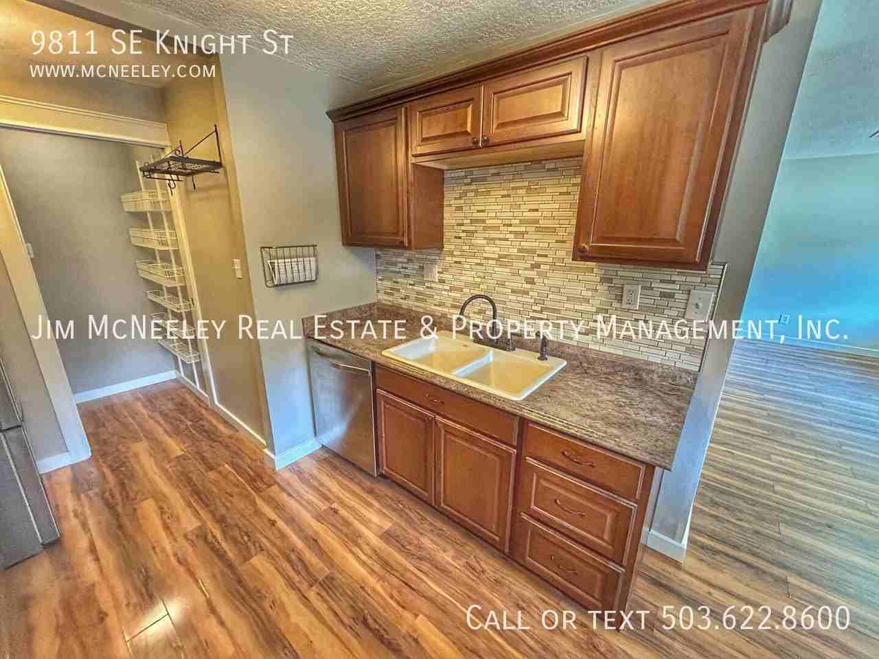 9811 Se Knight St - Photo 7 of 22