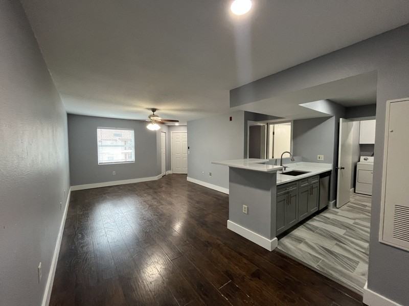 3008 Parkway Blvd #302 - Photo 2 of 16