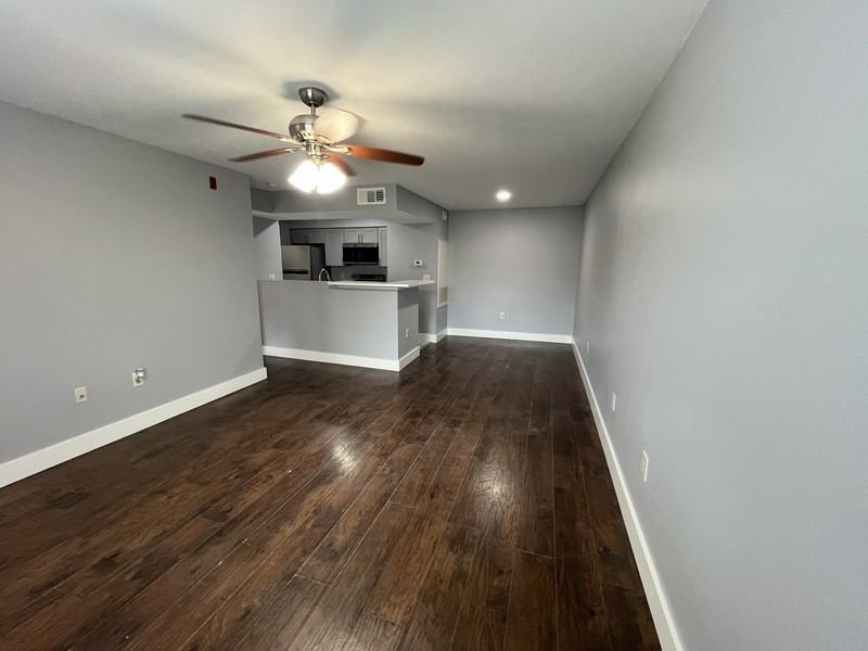 3008 Parkway Blvd #302 - Photo 3 of 16