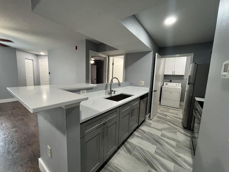 3008 Parkway Blvd #302 - Photo 6 of 16