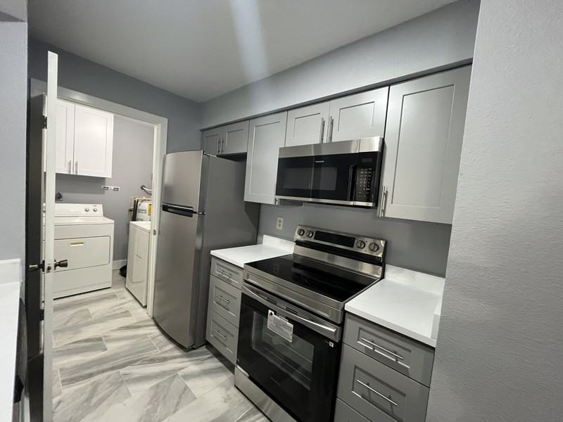 3008 Parkway Blvd #302 - Photo 7 of 16