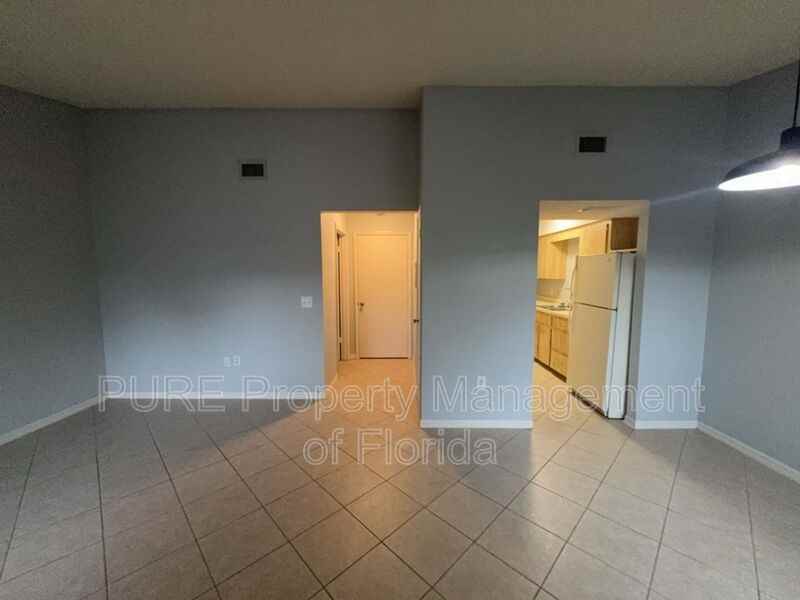 3002 Seterrace #A - Photo 7 of 28