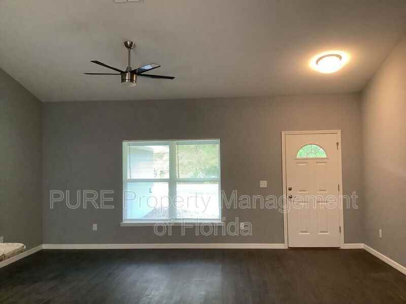 16 Bay Court Pass - Photo 2 of 30