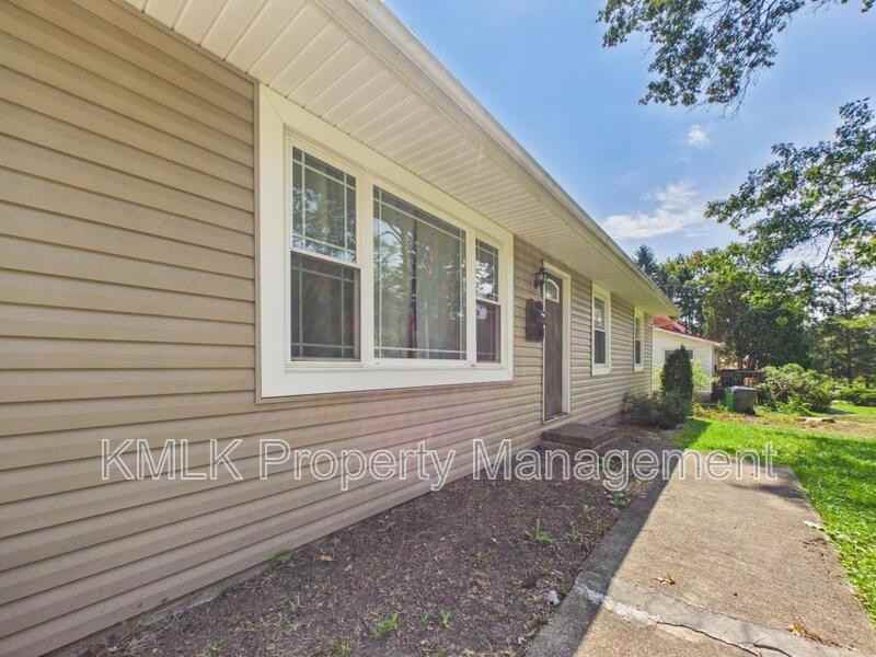 3901 Vira Rd - Photo 3 of 38