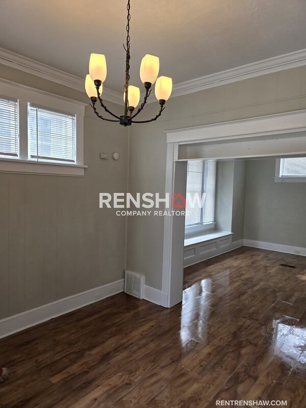 1571 E Mclemore Ave - Photo 4 of 12