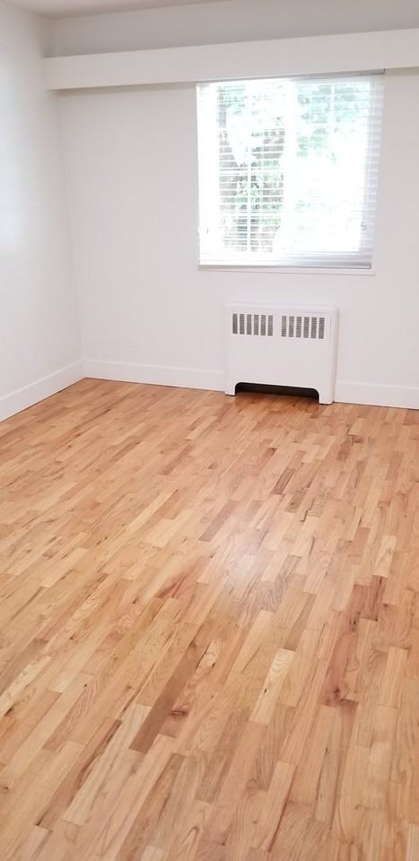 240 Third St - Photo 5 of 13