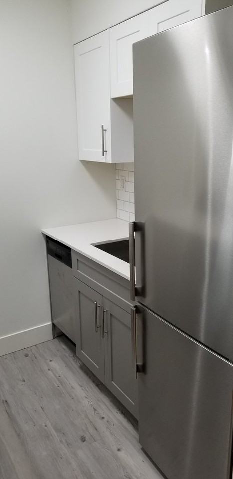 240 Third St - Photo 7 of 13