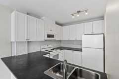 496 Taunton Rd W - Photo 1 of 1