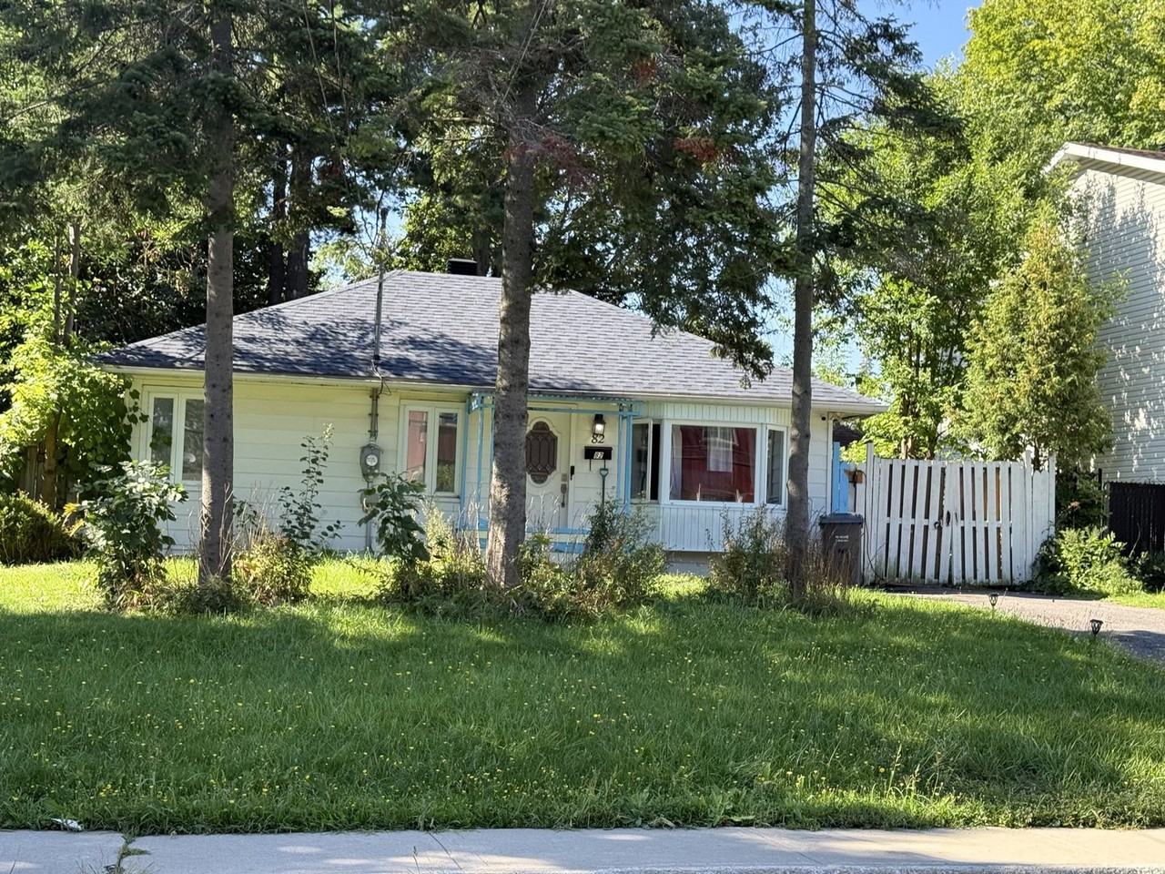 82 4e Avenue S - Photo 4 of 4