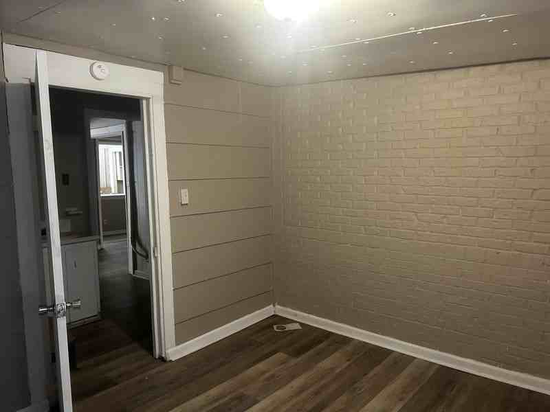16 Malone Rd - Photo 4 of 14