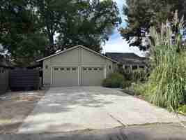 featured image of 3511 N Barberry Dr