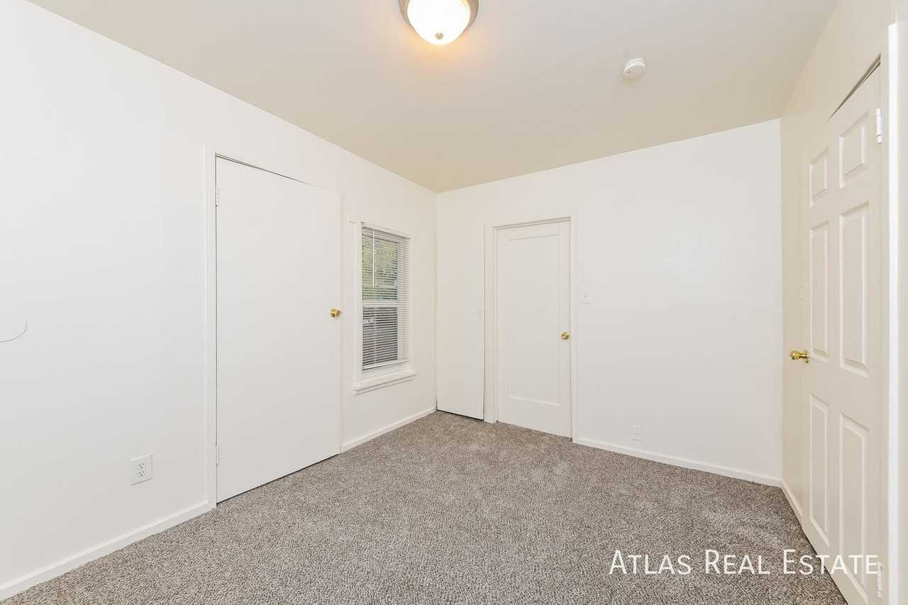 303 S Concord St - Photo 5 of 15