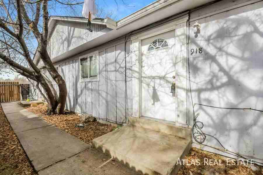 918 Osceola St - Photo 3 of 20