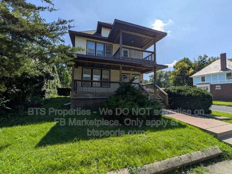 1530 W Barker Ave