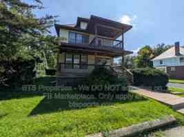 featured image of 1530 W Barker Ave