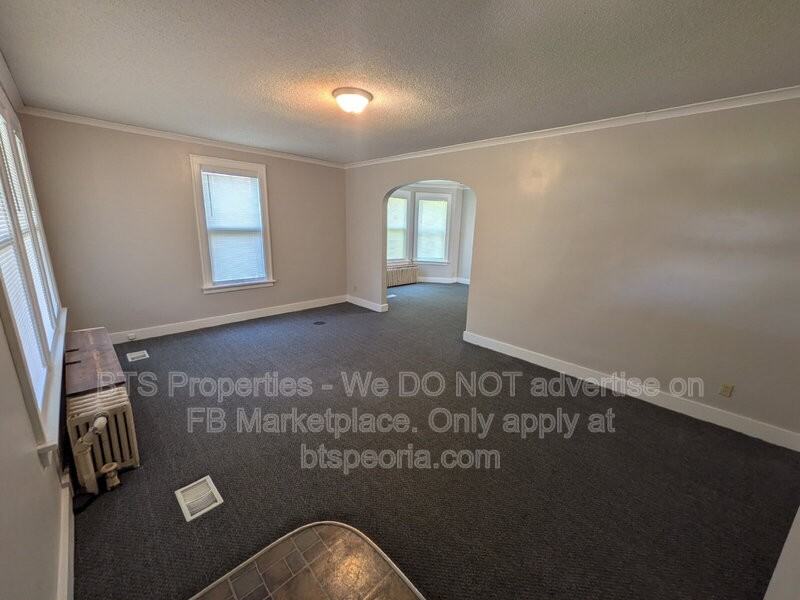 1530 W Barker Ave - Photo 3 of 31
