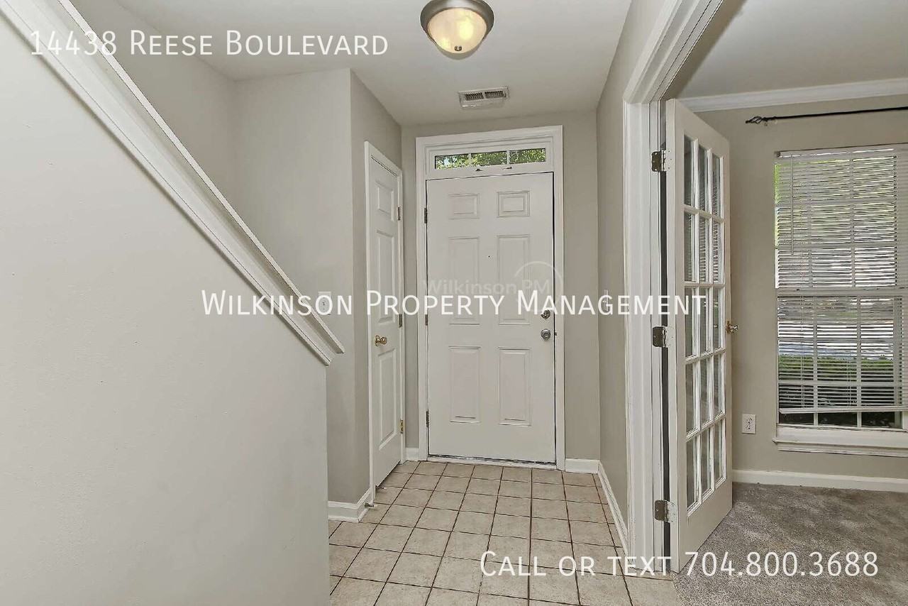 14438 Reese Blvd W - Photo 4 of 35