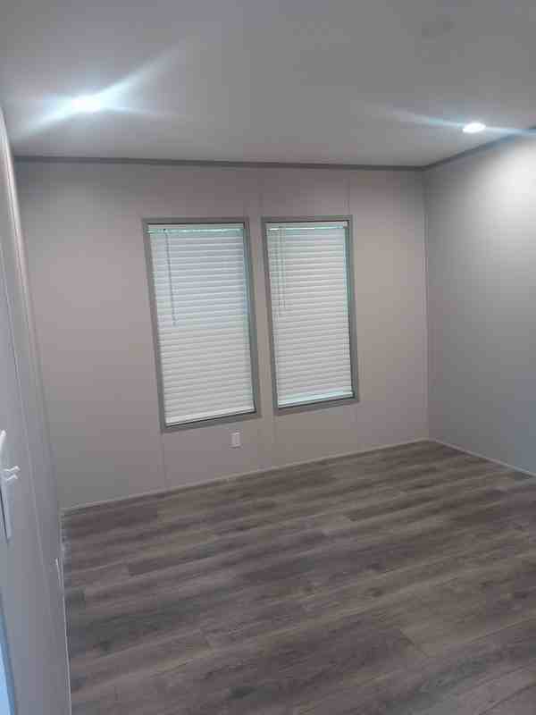 10 Simmons Way - Photo 6 of 8