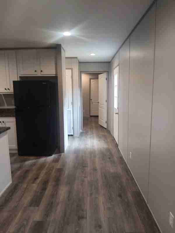 10 Simmons Way - Photo 7 of 8