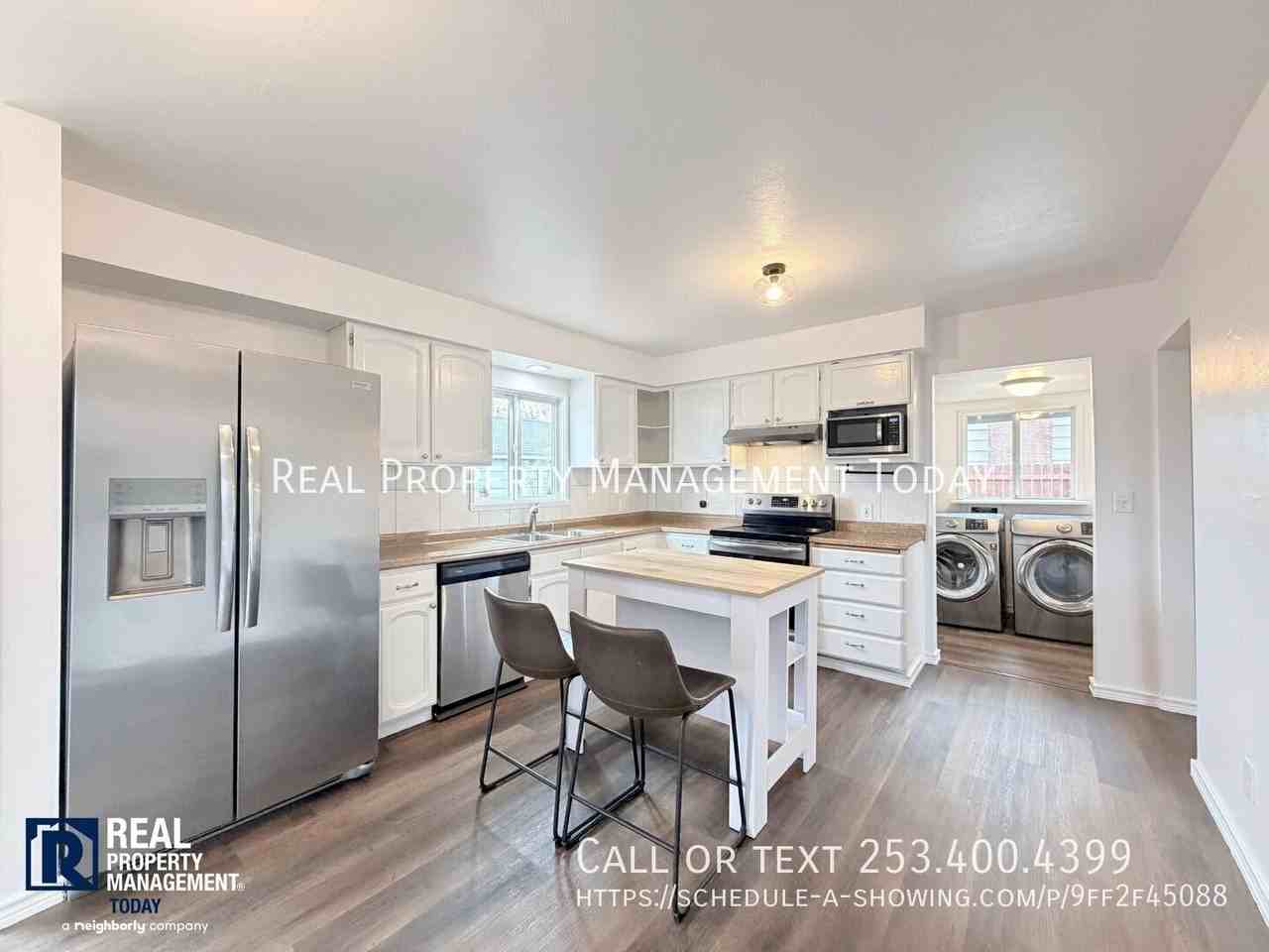860 S 68th St - Photo 4 of 28