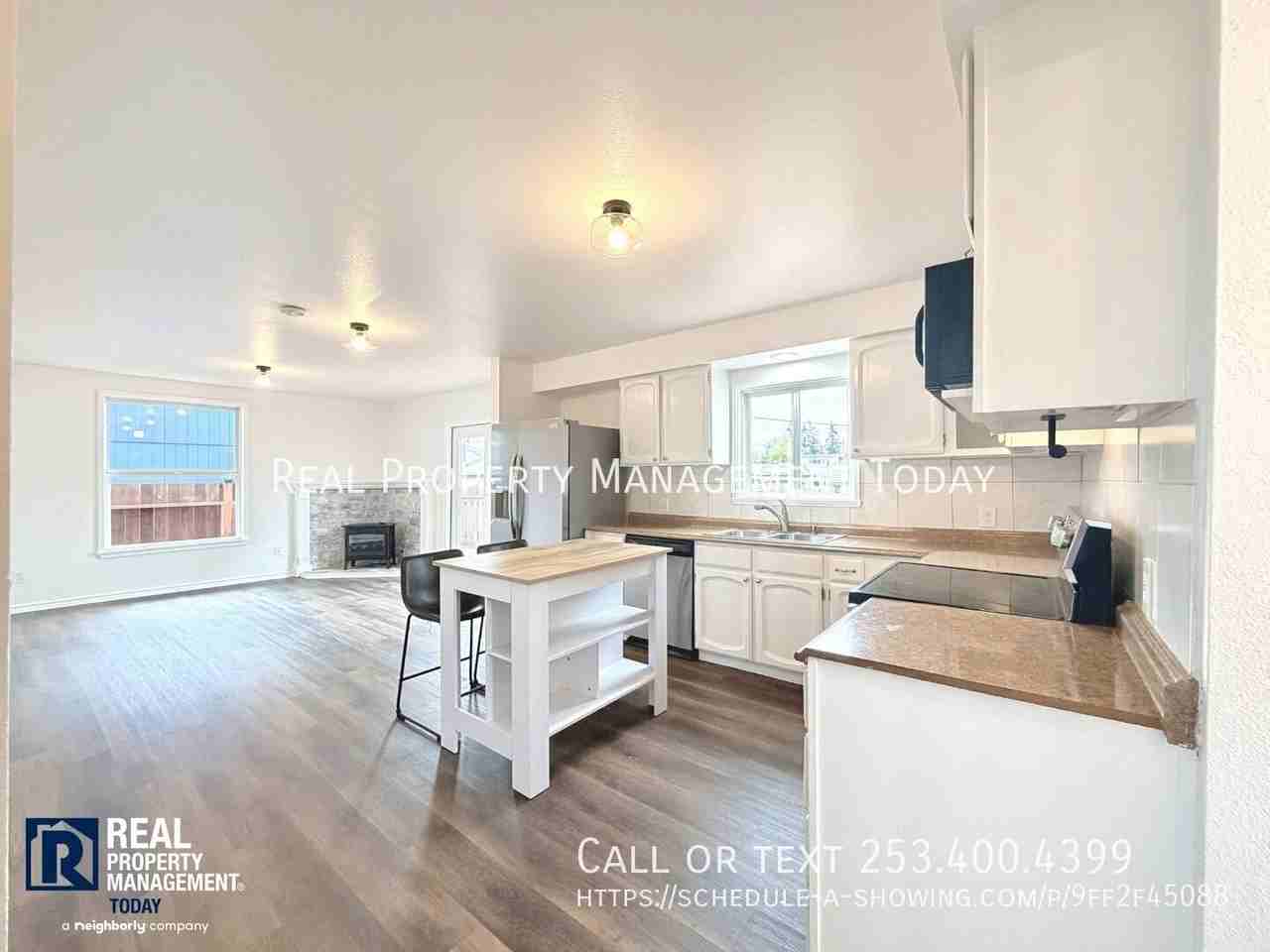 860 S 68th St - Photo 5 of 28