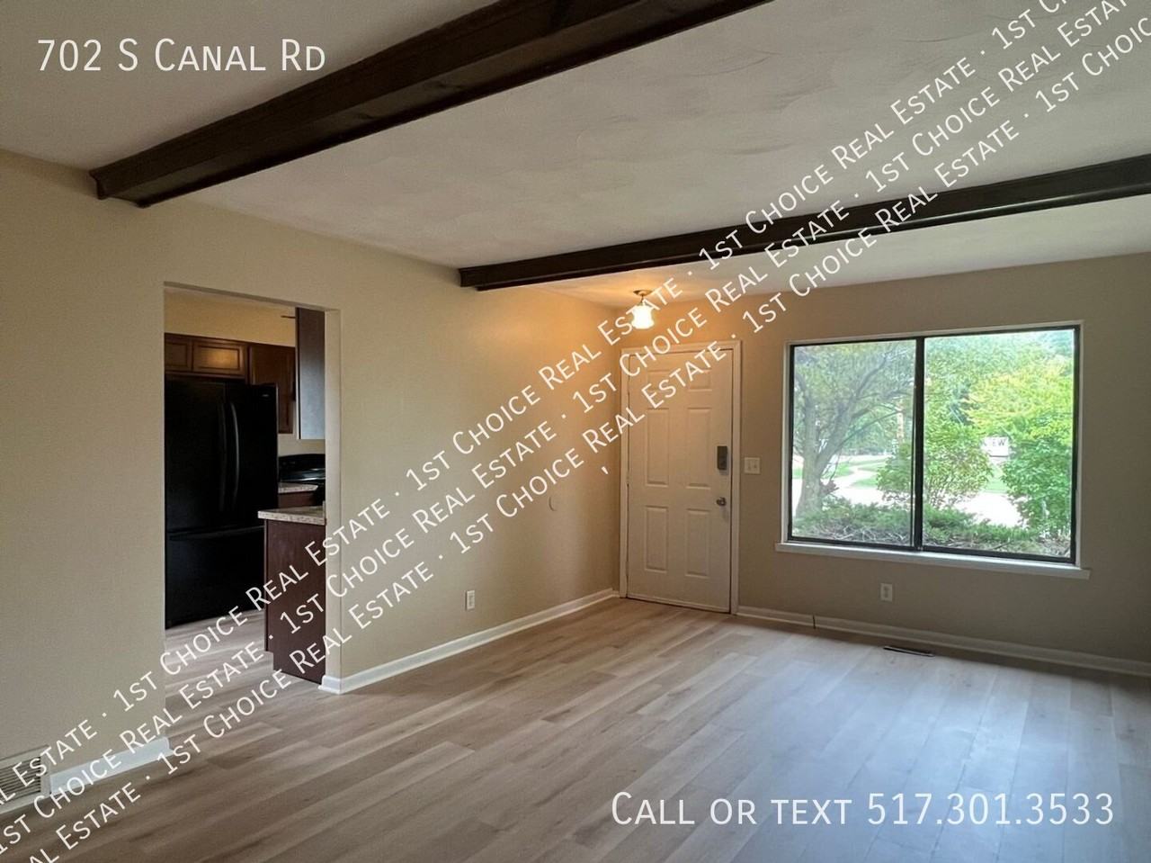 702 S Canal Rd - Photo 3 of 15