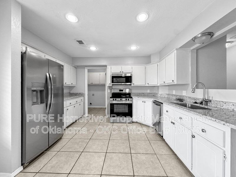 9709 Grissom Dr - Photo 6 of 22