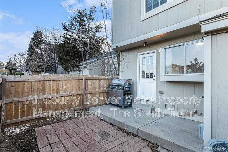 1100 S Waco St #G - Photo 2 of 23