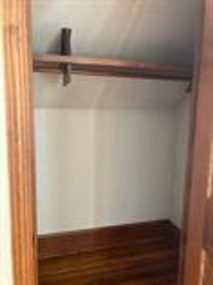 209 Roxbury St #2 - Photo 7 of 19