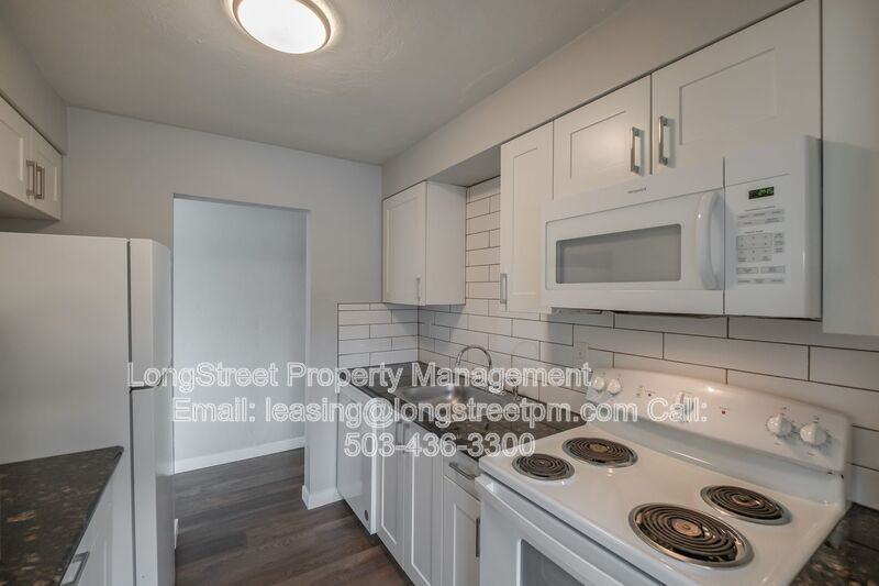208 5th Ave Se #103 - Photo 2 of 50