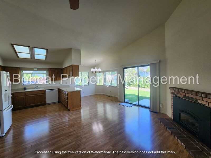 1740 Cedarwood Dr - Photo 7 of 33