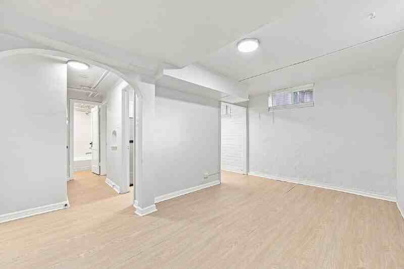 1120 S Logan St #15 - Photo 6 of 17