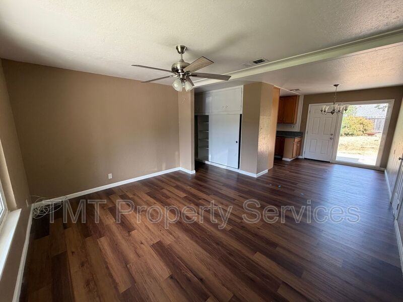 2124 Ethan Way - Photo 2 of 11