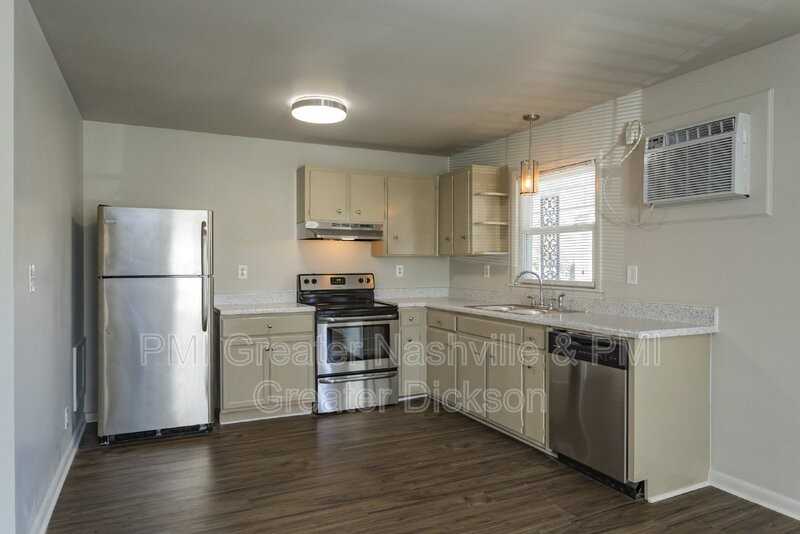 816 Greenland Dr #15 - Photo 6 of 14