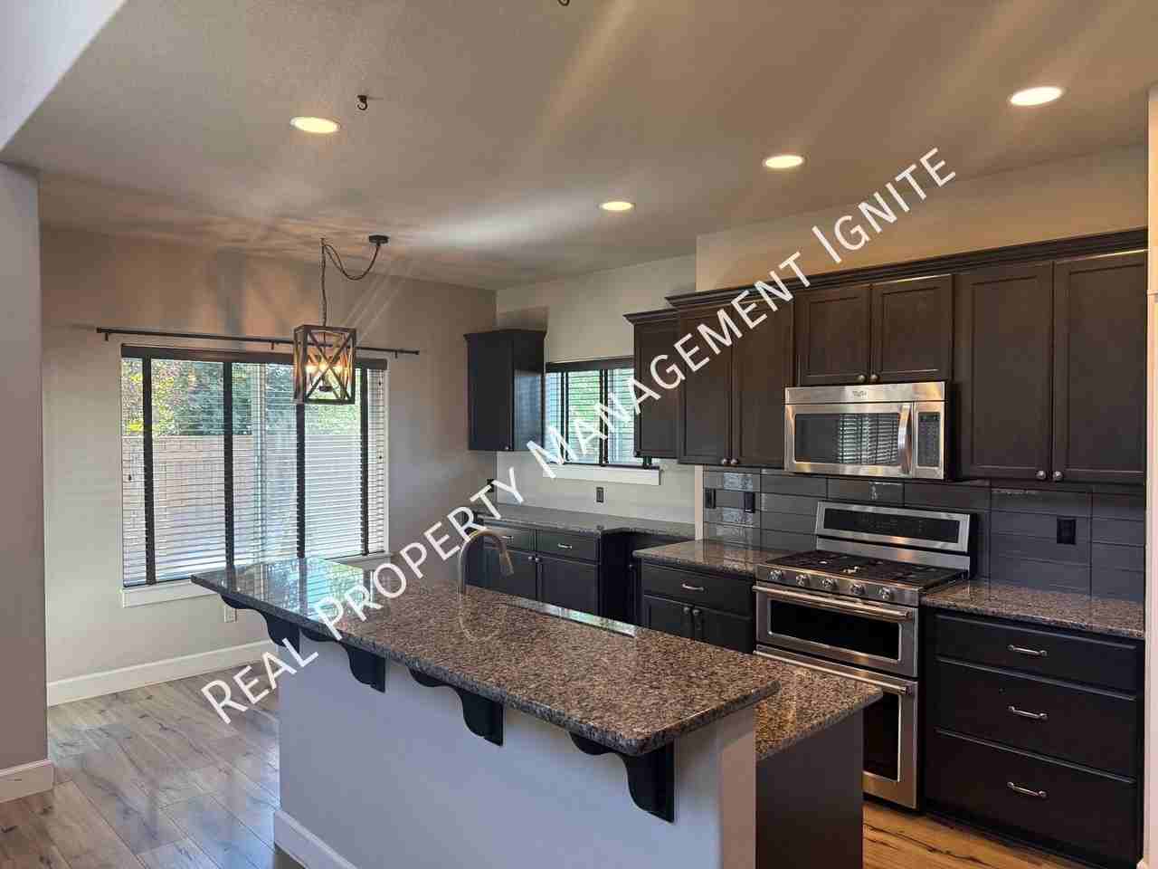 21365 Ne Evelyn Pl - Photo 3 of 22