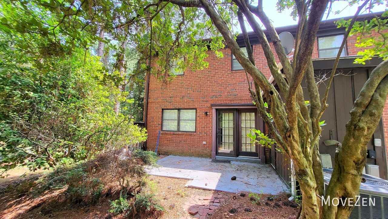 5813 Nottoway Ct #D - Photo 4 of 45