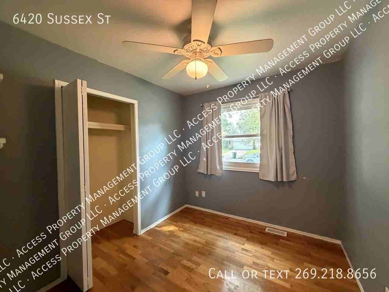 6420 Sussex St - Photo 7 of 22