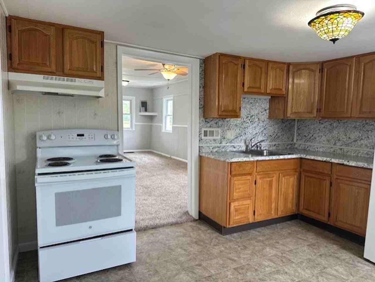149 Fisher Ave #A - Photo 5 of 11