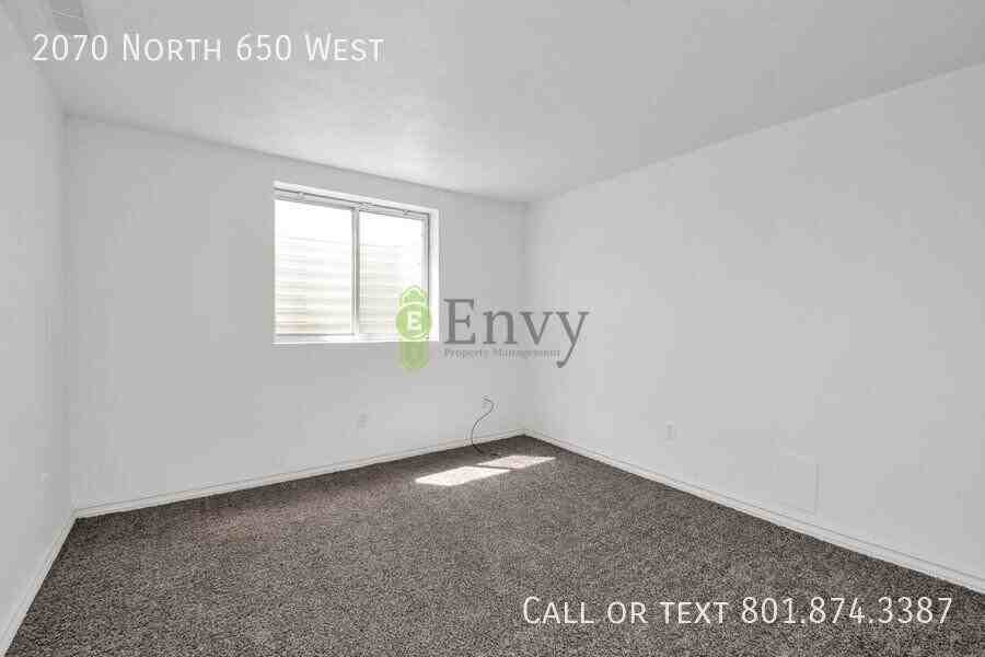 2070 N 650 W - Photo 4 of 29