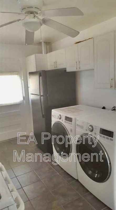 318 Truman St Ne - Photo 4 of 4
