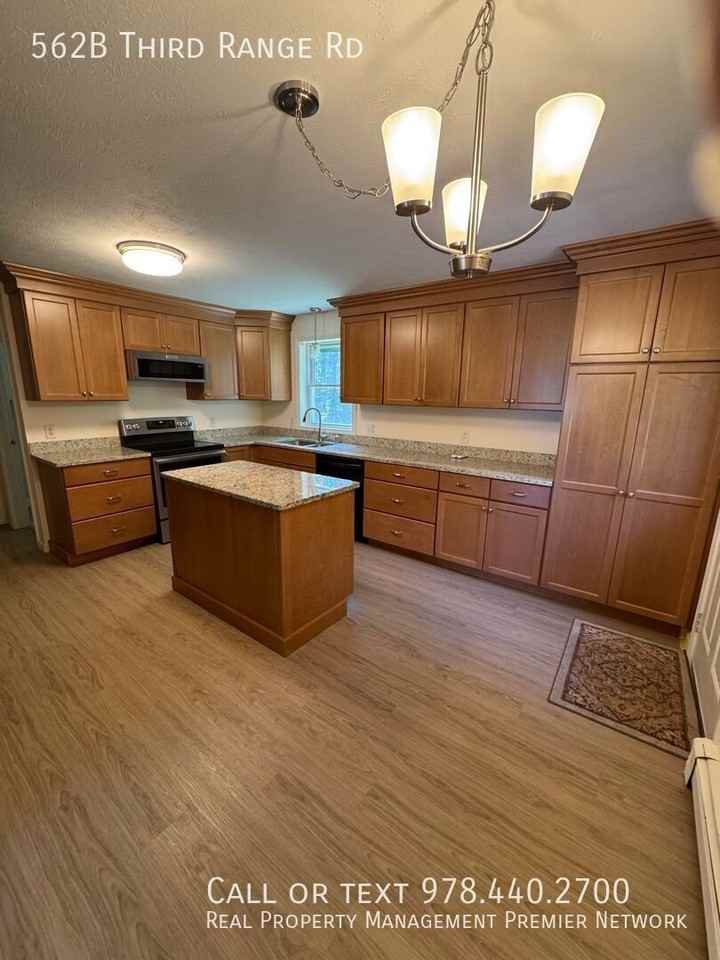 562B 3rd Range Rd - Photo 7 of 34