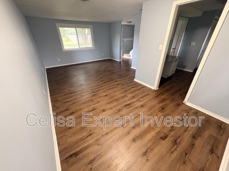 4705 Hartford Dr - Photo 2 of 12
