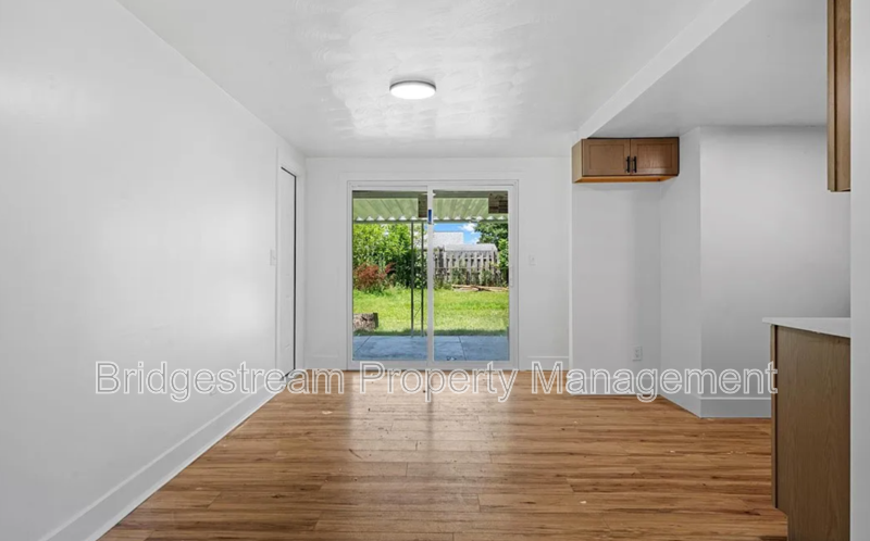 6815 Alter Rd - Photo 5 of 13